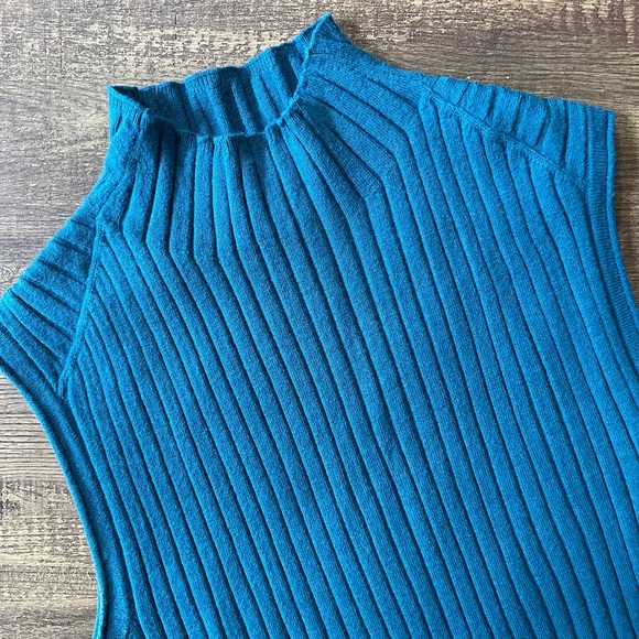 Ribbed Sweater Dress - Picture 3 of 4